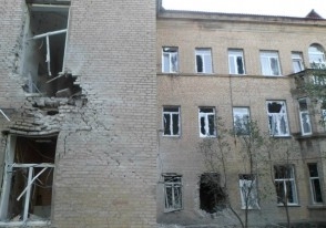 Бои в Первомайске на Луганщине привели к пожарам и разрушениям