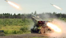 Боевики из "Градов" обстреливают Харцызск, - СНБО