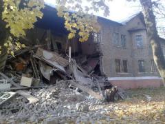 В Донецке три жилых дома пострадали от попадания снарядов, - горсовет