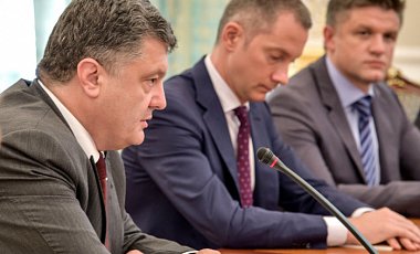 Порошенко подписал закон о возобновлении военных прокуратур