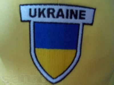 Российская полиция задержала петербуржца в кепке с символикой Украины