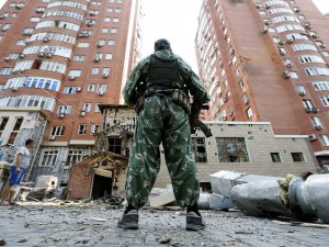 В Донецке в результате артобстрела погибли 3 мирных жителя, 1 ранен, - мэрия