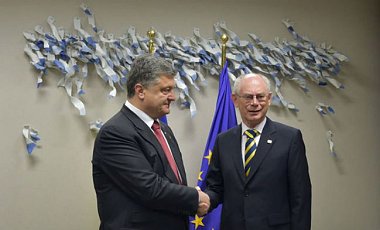 Ввод войск РФ в Украину требует адекватного ответа ЕС - Порошенко