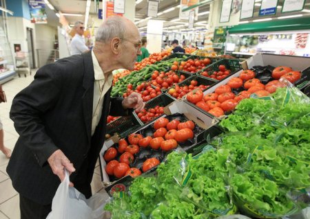 Россия введет полный запрет на импорт фруктов и овощей из ЕС