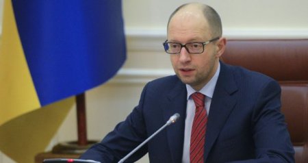 Яценюк: под санкции попадут 172 граждан РФ и 65 российских компаний