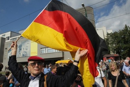 80% немцев считают, что в дестабилизации на Востоке Украины виновата Россия