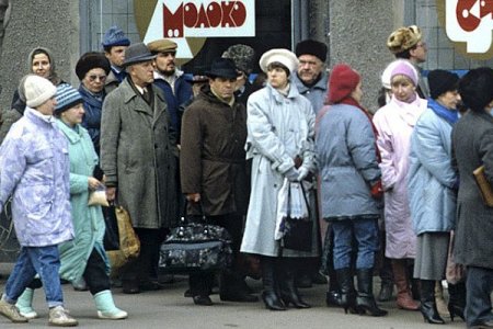 Московская «Комсомолка» радуется запрету еды: «Кончай вкалывать! СССР вернулся!»
