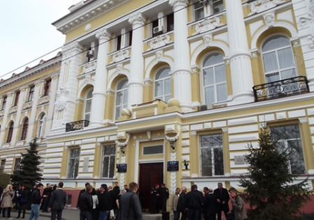 Суд отменил решение Харьковского горсовета о присвоении российскому сенатору почетного звания