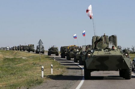 Российская военная техника направляется в сторону Украины (фото)