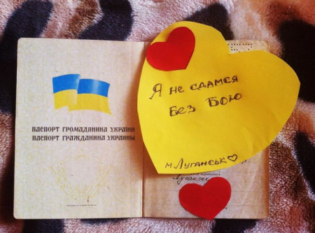 Луганчане: Российские и чеченские солдаты, убирайтесь вон! Луганчане: Российские и чеченские солдаты, убирайтесь вон!