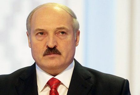 А.Лукашенко поздравил П.Порошенко с Днем Независимости