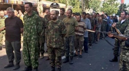 Минобороны: Провод пленных по Донецку является ярким антигуманным фактом