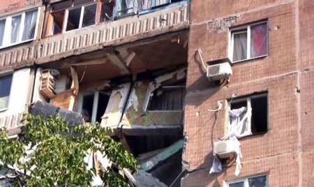 В Донецке ситуация остается напряженной, повреждены жилые дома и газопроводы, - мэрия