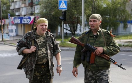 Боевики с россиянами захватили Старобешево Донецкой области
