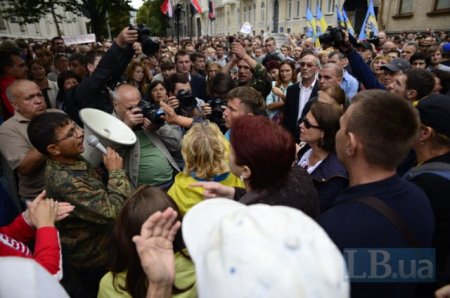 Под АП требуют подкрепления для Иловайска