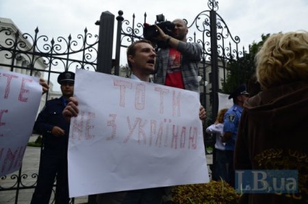 Под АП требуют подкрепления для Иловайска Под АП требуют подкрепления для Иловайска