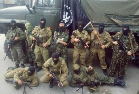 Боевики из Сербии наводнили Перевальск Луганской обл.
