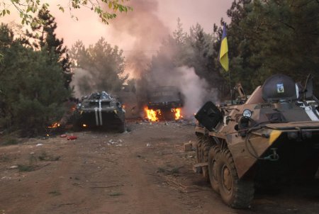 В Комсомольском идет бой, обстреливаются жилые дома, - журналист В Комсомольском идет бой, обстреливаются жилые дома, - журналист