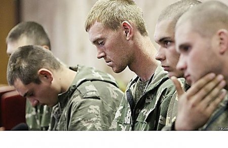 «Нас приняли как людей», - задержанные в Украине российские солдаты поражены тем, как с ними обходятся