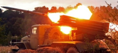Со стороны РФ обстреляли позиции украинских военных противотанковыми управляемыми ракетами