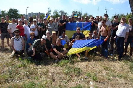 Отец 32 детей с сыновьями защищает Мариуполь от российской армии