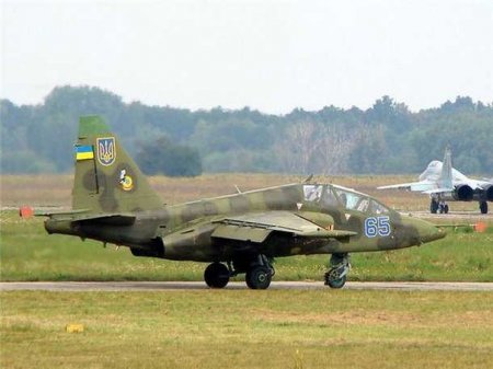 Самолеты ВВС Украины нанесли ракетно-бомбовый удар по террористам