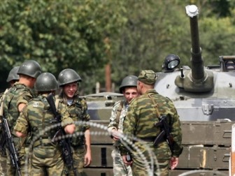 Под Новоазовском уничтожено военную технику, что вошла с территории РФ