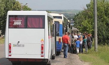 Беженцы с Донбасса, выехавшие в РФ, не хотят переезжать в Сибирь