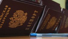 На подконтрольных боевикам территориях принудительно выдают российские паспорта, - Госпогранслужба