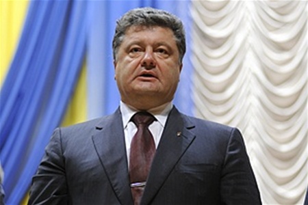 Порошенко: Украина защищает восточную границу мира демократии