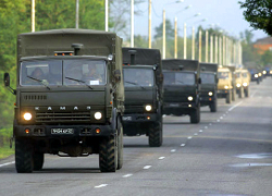 Через Луганск прошли колонны военной техники