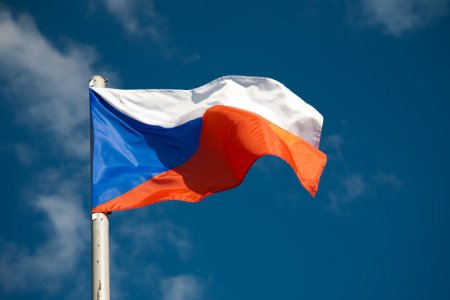 Чешские политики жестко критикуют премьера за позиции по Украине и санкциям к РФ