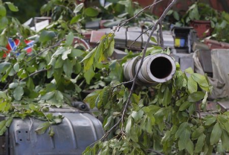 Русские войска в захваченном Новоазовске (фото) Русские войска в захваченном Новоазовске (фото)