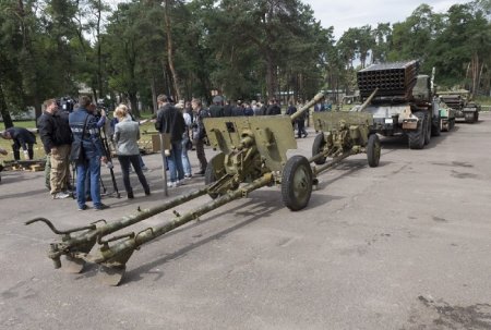 Техника и оружие, отбитые у террористов в Донбассе: фото