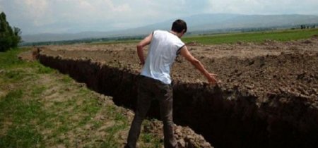 Сумщина уже начала строительство защитного рва на границе с Россией