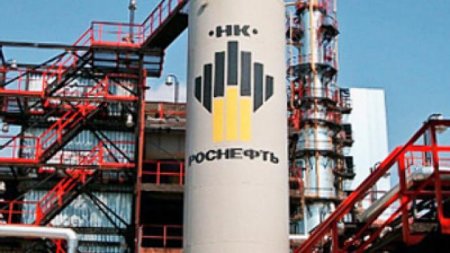 "Роснефть" планирует уволить до 25% персонала - СМИ