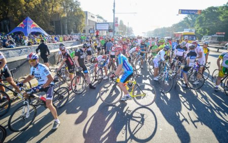 В Киеве состоялся веломарафон "Киевская Сотка 2014" В Киеве состоялся веломарафон "Киевская Сотка 2014"