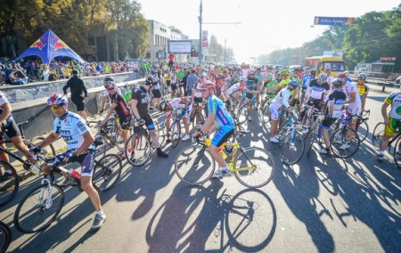 В Киеве состоялся веломарафон "Киевская Сотка 2014"