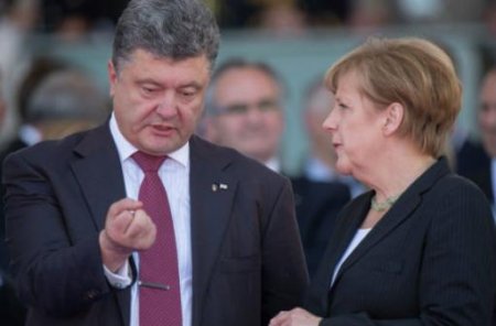 П.Порошенко провел телефонный разговор с А.Меркель