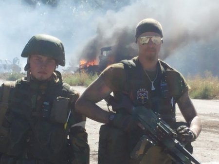 Наемники РФ фотографируются на фоне убитых бойцов АТО 18+ (Фото)