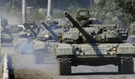 В Донецк вошла колонна российских танков