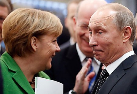 Меркель: Россия в любое время может стать хорошим партнером Запада