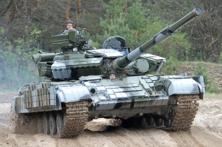Подразделения Нацгвардии на Востоке пополнились модернизированными танками