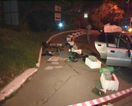 Радикалы Ляшко и бойцы Нацгвардии уcтроили перестрелку в Киеве Радикалы Ляшко и бойцы Нацгвардии уcтроили перестрелку в Киеве