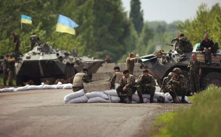 Украинские военные несмотря на атаку боевиков установили блокпост в Горловке