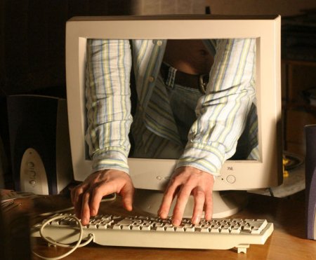 СБУ устанавливает личности хакеров, разославших зараженные вирусами письма от имени ГФС