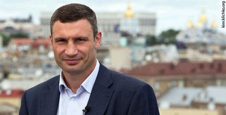 Кличко обещает отремонтировать проблемные дороги Киева до конца октября