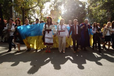 В Киеве прошел парад вышиванок