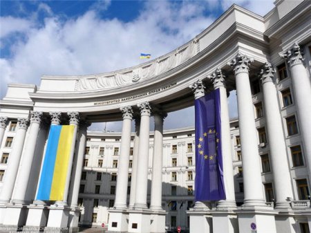 Украина надеется получить статус особого партнера вне НАТО уже в ноябре - МИД