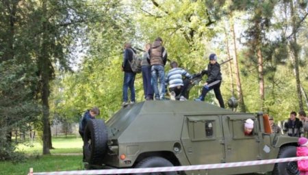 Во Львове стреляли в Путина (Фото) Во Львове стреляли в Путина (Фото)